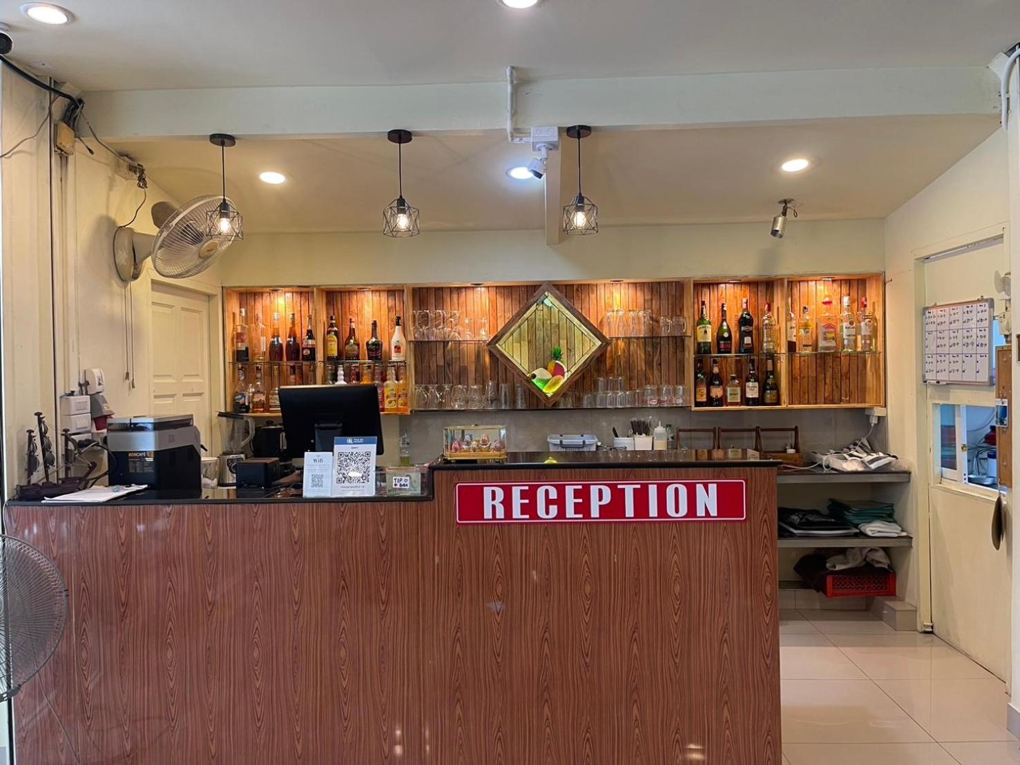 פאטאיה Malee Guesthouse And Restaurant מראה חיצוני תמונה